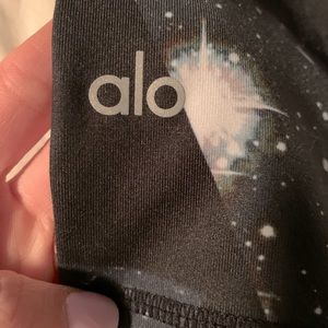 ALO YOGA CROPPED LEGGING PANTS space print